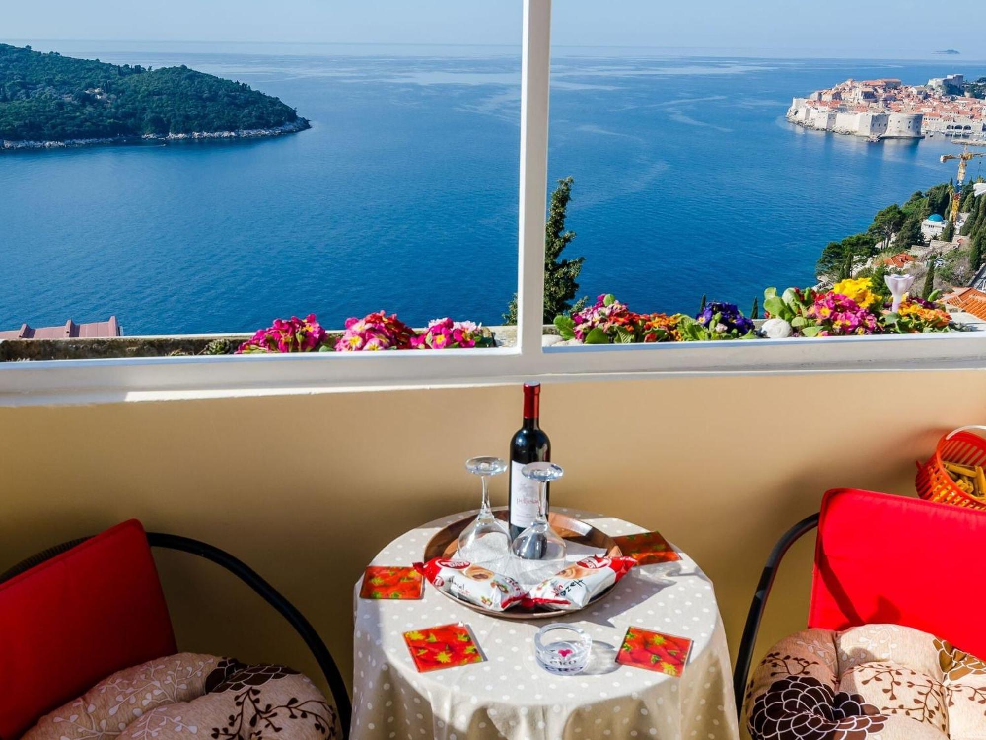 Vedrana- One-bedroom With Balcony And Sea View *